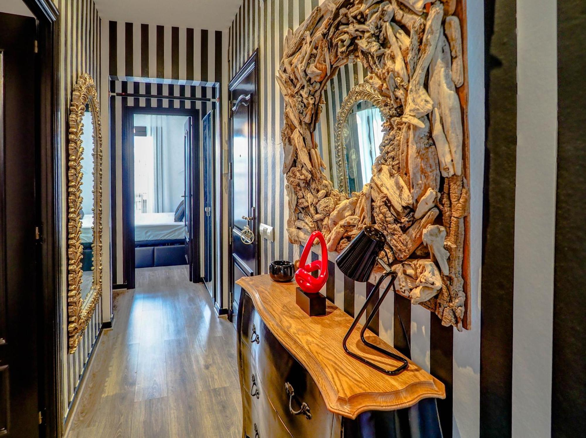 Flamingo Apartment By Hello Homes Sitges Bagian luar foto