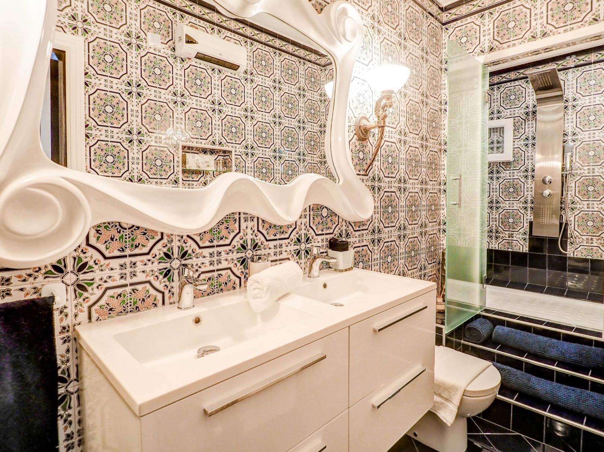 Flamingo Apartment By Hello Homes Sitges Bagian luar foto