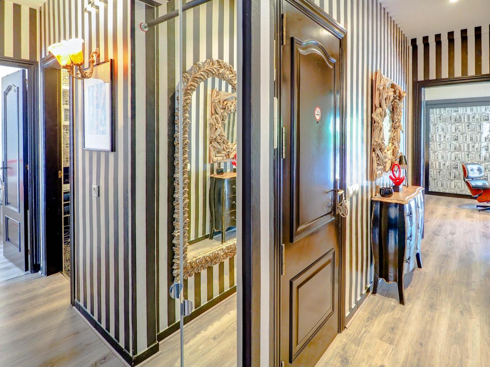 Flamingo Apartment By Hello Homes Sitges Bagian luar foto