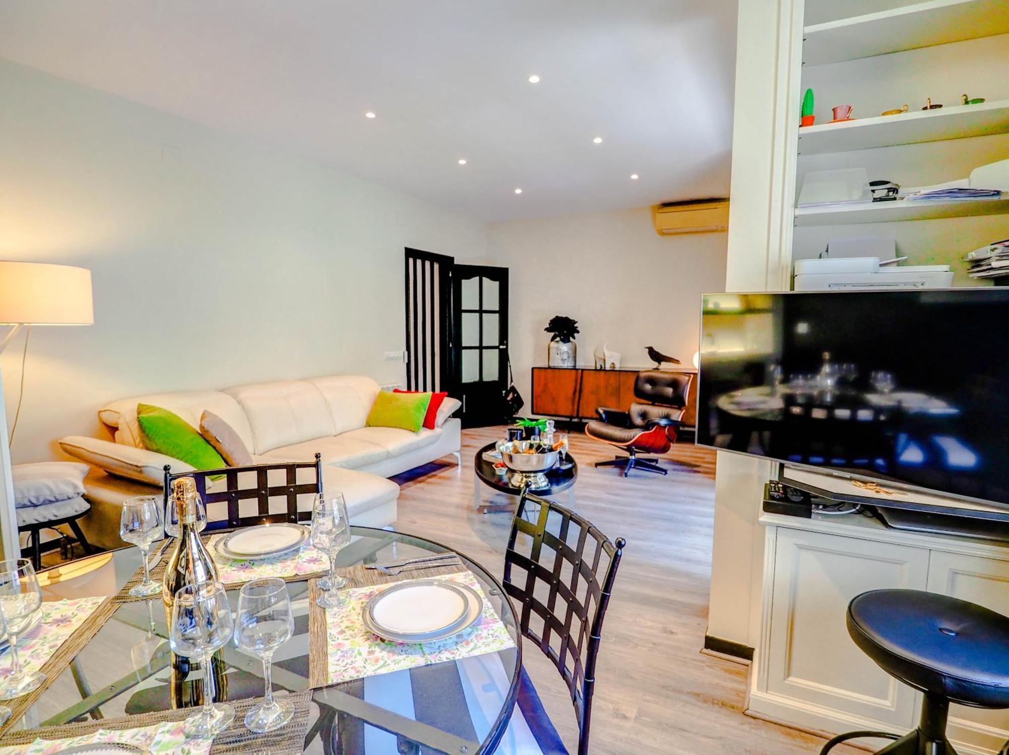Flamingo Apartment By Hello Homes Sitges Bagian luar foto